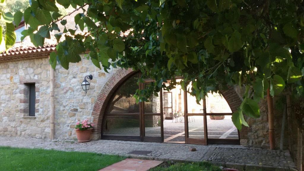 Masseria Rocca Di Gonato Кастельбуоно Екстер'єр фото