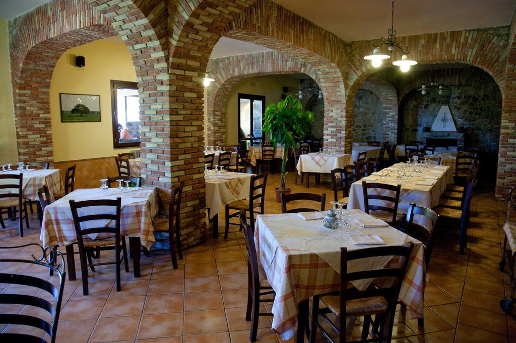 Masseria Rocca Di Gonato Кастельбуоно Екстер'єр фото